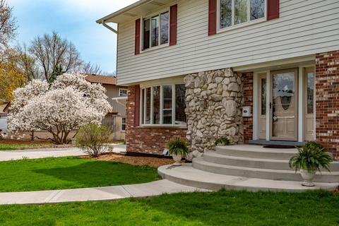 634 N Walnut St, Itasca, IL 60143 photo 3