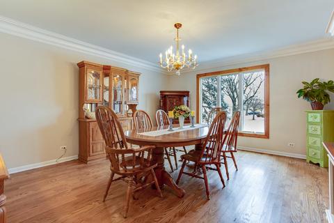 634 N Walnut St, Itasca, IL 60143 photo 9