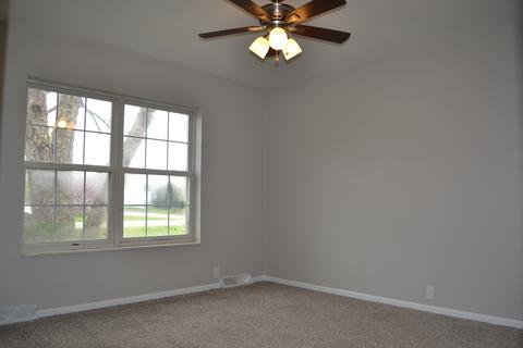 746 W 3rd St, Braidwood, IL 60408 photo 10