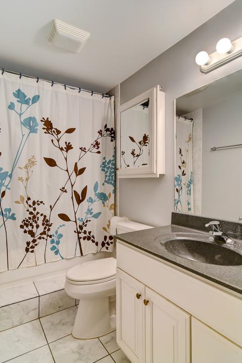 6807 Fieldstone Dr, Burr Ridge, IL 60527 photo 32