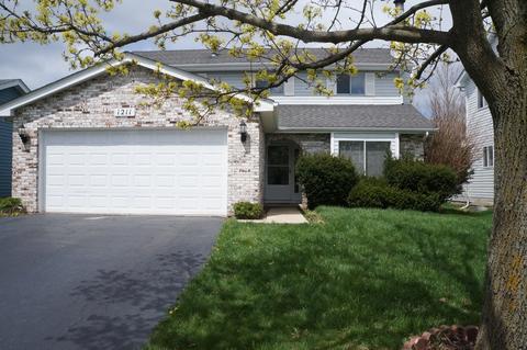 1211 Needham Rd, Naperville, IL 60563 photo 2