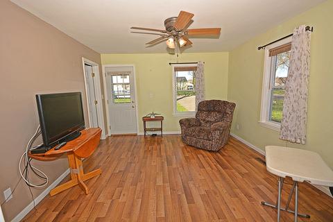 219 2nd St, Elgin, IL 60123 photo 9