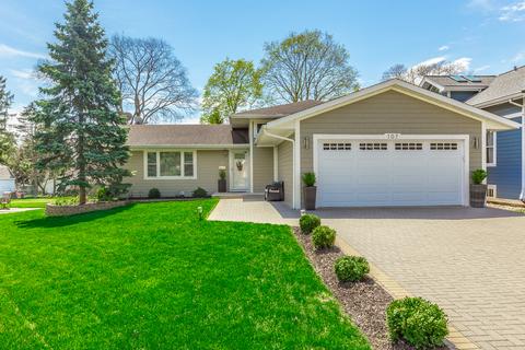 107 E Pine Ave, Roselle, IL 60172 photo 1