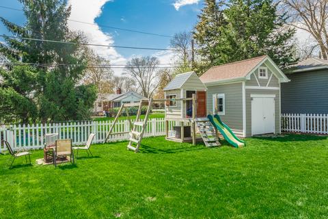 107 E Pine Ave, Roselle, IL 60172 photo 24