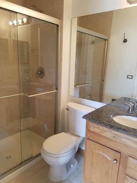 582 Williamsburg Ct #B2, Wheeling, IL 60090 photo 9