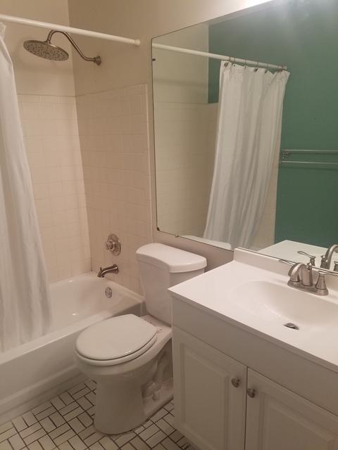 582 Williamsburg Ct #B2, Wheeling, IL 60090 photo 8