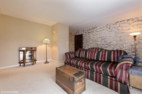 134 E Bailey Rd #D, Naperville, IL 60565 photo 2