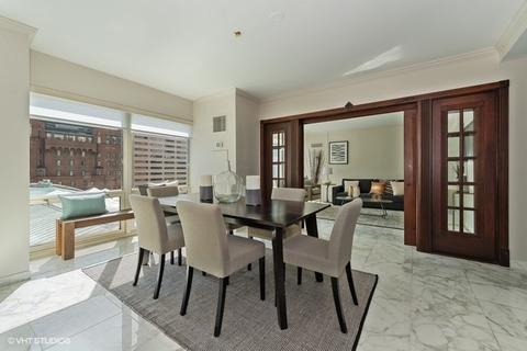 100 E Huron St #1104, Chicago, IL 60611 photo 10