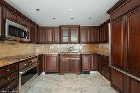 100 E Huron St #1104, Chicago, IL 60611 photo 8