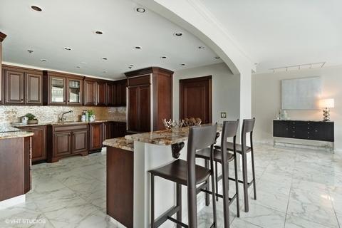 100 E Huron St #1104, Chicago, IL 60611 photo 9