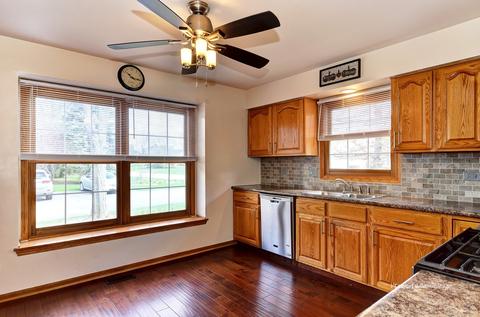 502 Philip Dr, Bartlett, IL 60103 photo 14