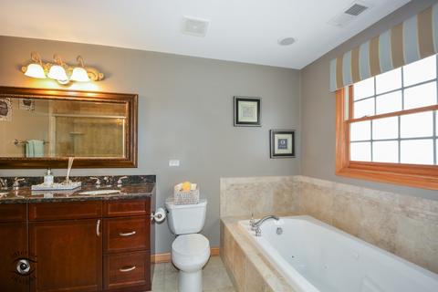 347 Central Ave, Addison, IL 60101 photo 10
