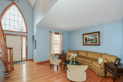 347 Central Ave, Addison, IL 60101 photo 2
