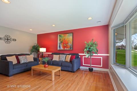 620 Hillcrest Blvd, Hoffman Estates, IL 60169 photo 4