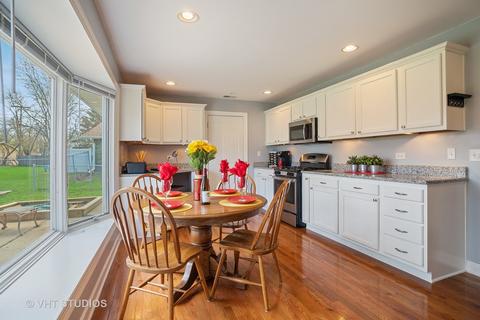 620 Hillcrest Blvd, Hoffman Estates, IL 60169 photo 6