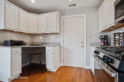 620 Hillcrest Blvd, Hoffman Estates, IL 60169 photo 8