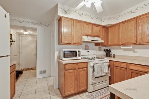 1378 Diamond Dr, Hoffman Estates, IL 60192 photo 13