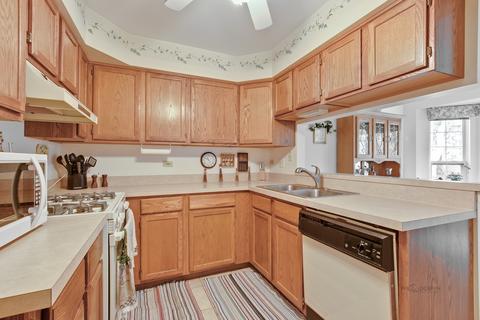 1378 Diamond Dr, Hoffman Estates, IL 60192 photo 14