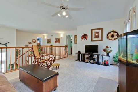 1378 Diamond Dr, Hoffman Estates, IL 60192 photo 23