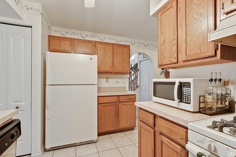 1378 Diamond Dr, Hoffman Estates, IL 60192 photo 15