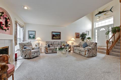 1378 Diamond Dr, Hoffman Estates, IL 60192 photo 8