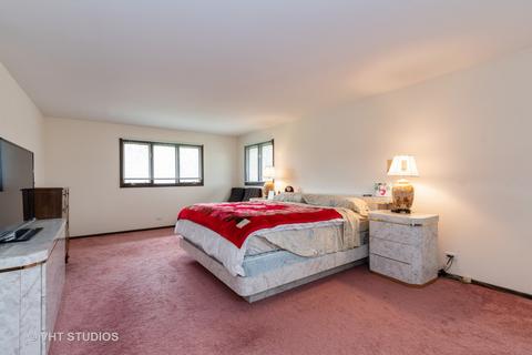 1561 E Course Dr, Riverwoods, IL 60015 photo 9