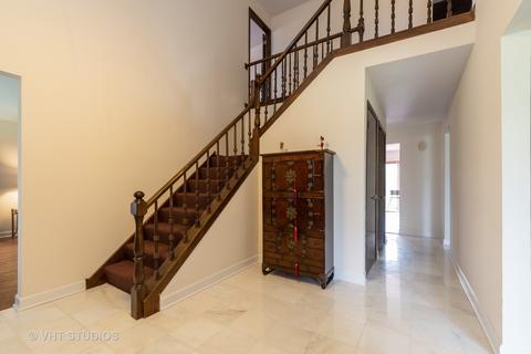 1561 E Course Dr, Riverwoods, IL 60015 photo 2