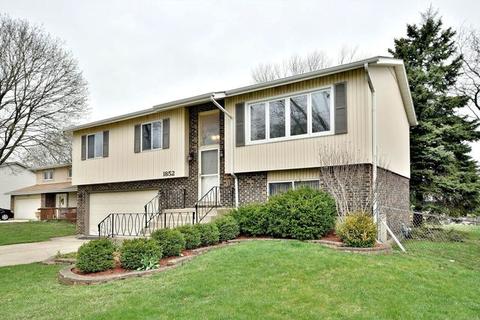 1852 W Mulloy Dr, Addison, IL 60101 photo 1