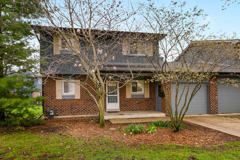1099 Whitchurch Ct, Wheaton, IL 60189 photo 1