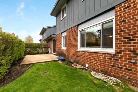 1099 Whitchurch Ct, Wheaton, IL 60189 photo 21