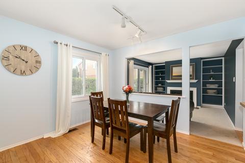 1099 Whitchurch Ct, Wheaton, IL 60189 photo 8