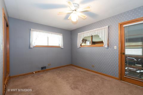 6 S Maple St, Mount Prospect, IL 60056 photo 7