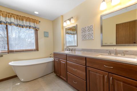825 Cimarron Dr, Cary, IL 60013 photo 18