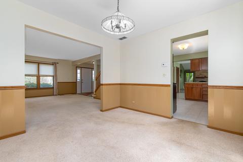 825 Cimarron Dr, Cary, IL 60013 photo 6