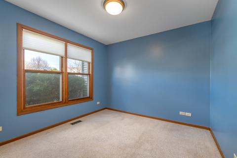 825 Cimarron Dr, Cary, IL 60013 photo 13