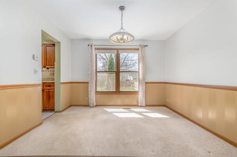825 Cimarron Dr, Cary, IL 60013 photo 5