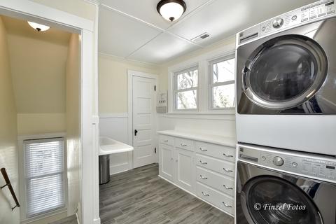 502 Oregon Ave, West Dundee, IL 60118 photo 8