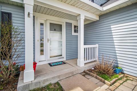 1041 Wright Ct, Plano, IL 60545 photo 2