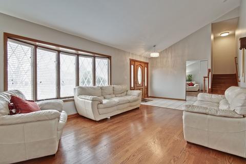 1109 N 8th Ave, Addison, IL 60101 photo 4