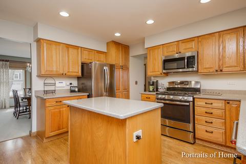 2053 Dorset Dr, Wheaton, IL 60189 photo 7