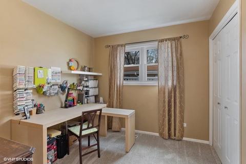 1450 Bedford Rd, Hoffman Estates, IL 60169 photo 9