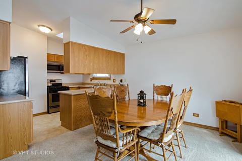 719 N Harrison St, Algonquin, IL 60102 photo 5