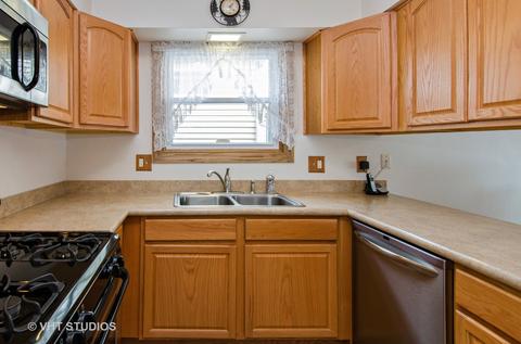 719 N Harrison St, Algonquin, IL 60102 photo 6