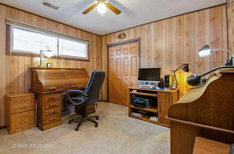 719 N Harrison St, Algonquin, IL 60102 photo 9