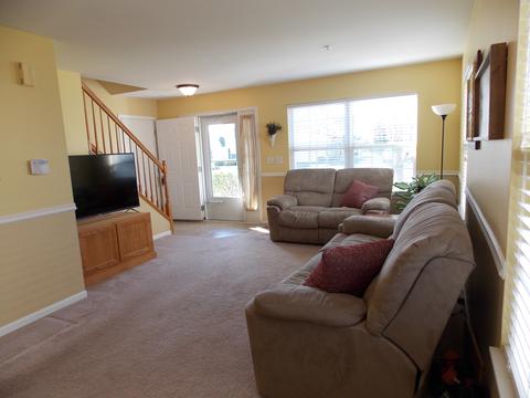 2490 Dickens Dr, Aurora, IL 60503 photo 3