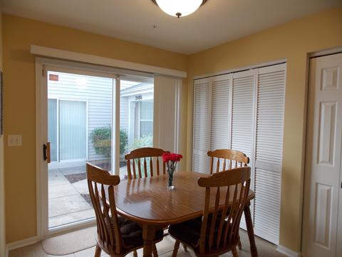 2490 Dickens Dr, Aurora, IL 60503 photo 11