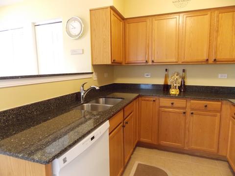 2490 Dickens Dr, Aurora, IL 60503 photo 9