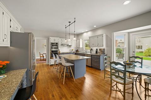 1460 Wilmette St, Wheaton, IL 60187 photo 8