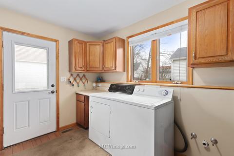 4710 Devon Ave, Lisle, IL 60532 photo 13