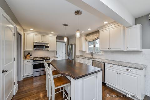 146 Tennyson Dr, Wheaton, IL 60189 photo 16